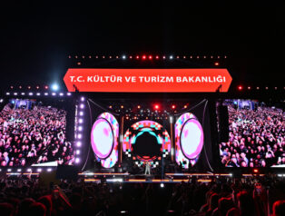 Erzurum Kültür Yolu'nda ilk konser Oğuzhan Koç'tan