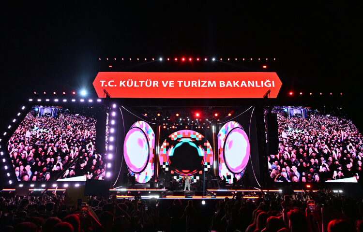 Erzurum Kültür Yolu'nda ilk konser Oğuzhan Koç'tan