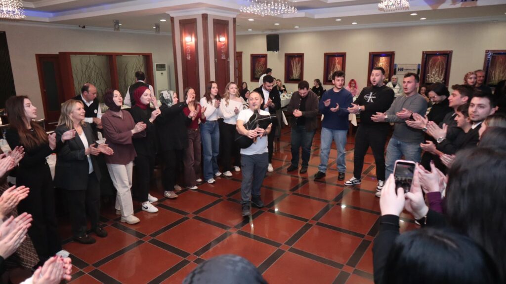 RİDEF Gençlik Kolları, Ankara’ya gelen Rizeli üniversitelileri yalnız bırakmıyor