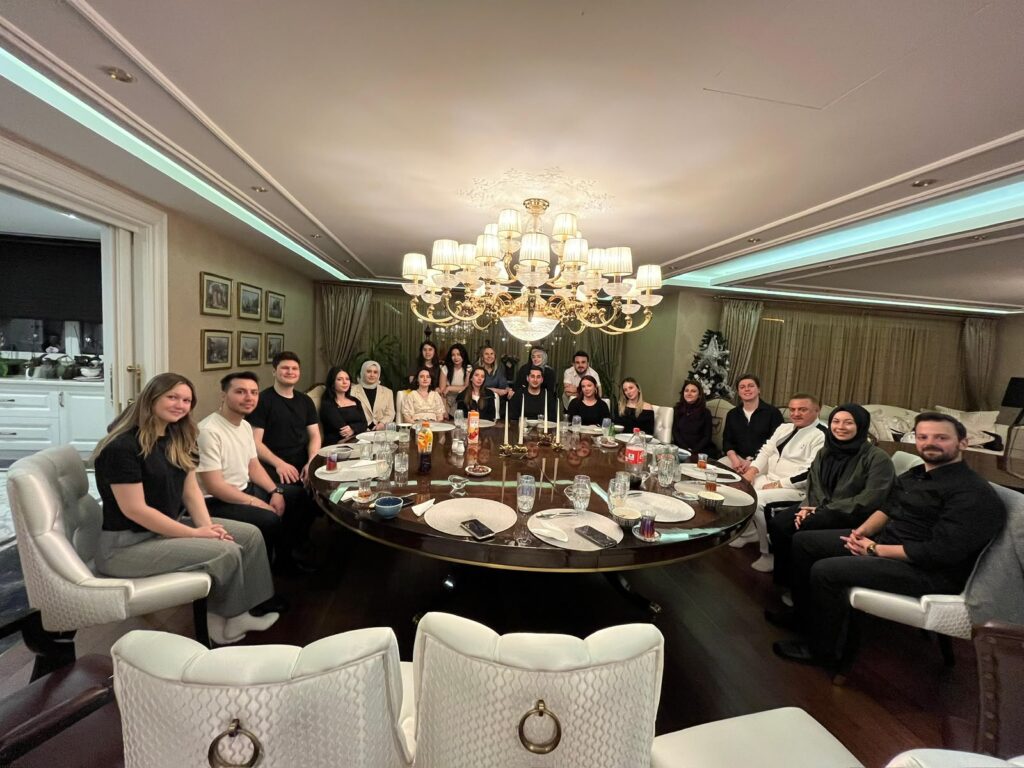RİDEF Gençlik Kolları, Ankara’ya gelen Rizeli üniversitelileri yalnız bırakmıyor