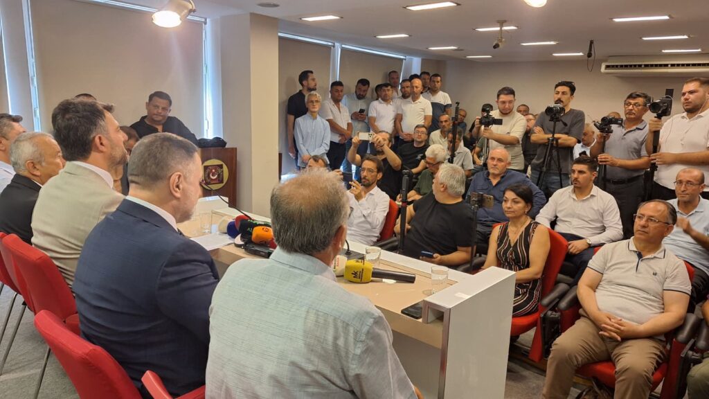 Musa Yılanlı, Denizli Ticaret Borsası Başkanlığına adaylığını açıkladı: Projelerini tek tek duyurdu