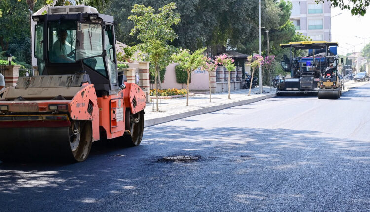 Salihli’nin Şüheda Caddesi sil baştan yenileniyor
