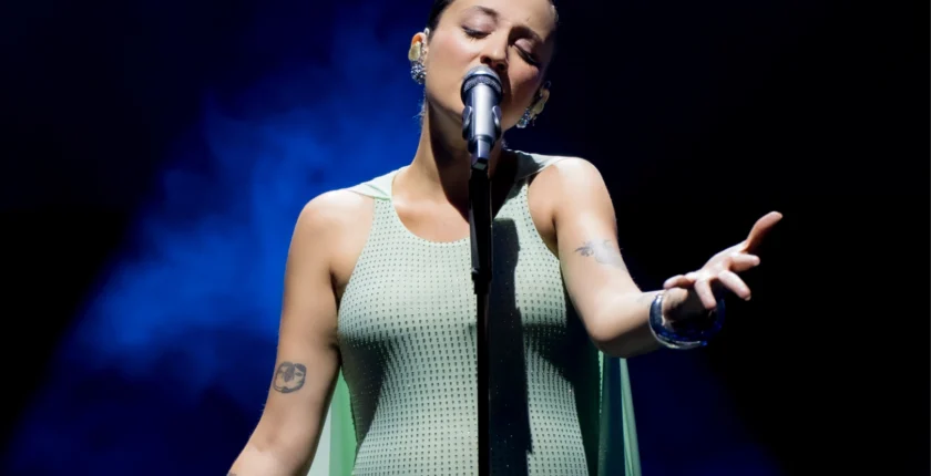 Melike Şahin’den Antalya ve Denizli’de Müzik Ziyafeti