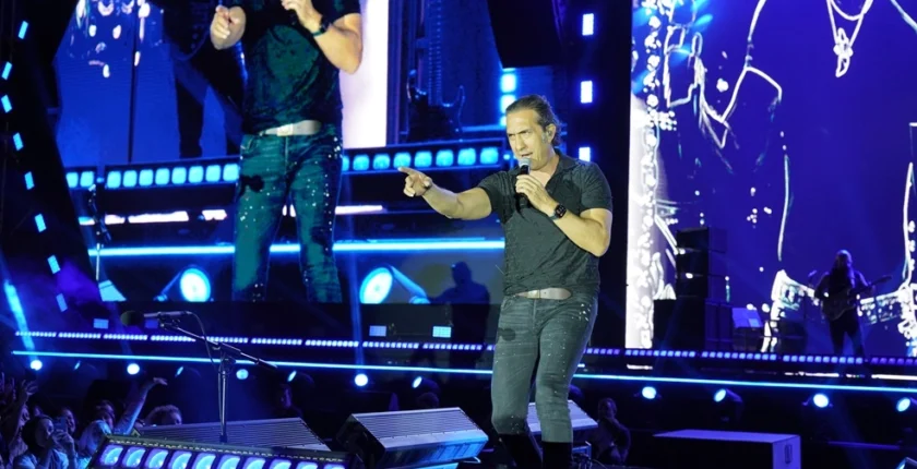 Samsun’da Kıraç Konseriyle Rock Coşkusu Yaşandı