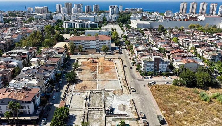 Muratpaşa’ya Yeni Spor Kompleksi: Fener’e Tenis ve Padel Kortları Geliyor