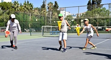 Muratpaşa’da Ücretsiz Spor Seferberliği: 23 Branşta Eğitim