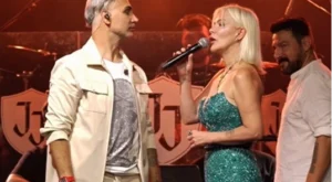 Ömür Gedik ve Doğuş’tan Unutulmaz Sahne Performansı