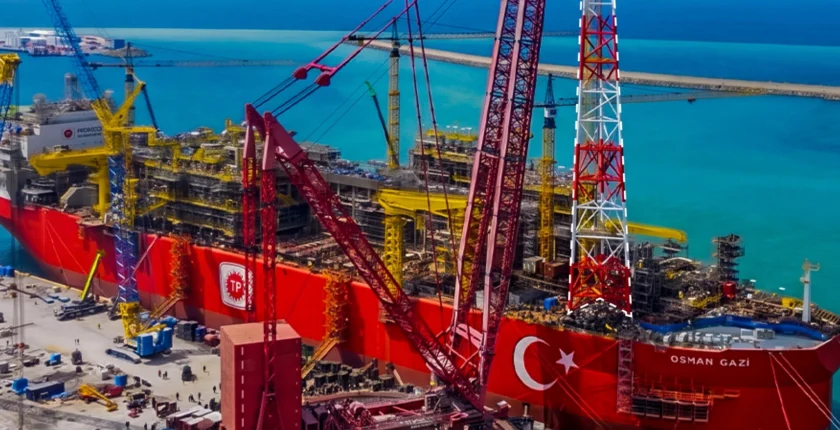 Osman Gazi Karadeniz Görevine Hazırlanıyor: Alev Kulesi Monte Edildi