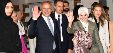 Bakan Göktaş’tan Malatya’da Şehir Kütüphanesi’ne Ziyaret