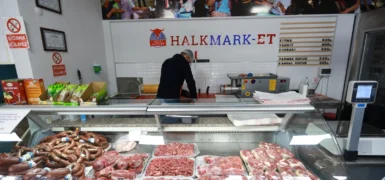 Efes Selçuk’ta Halk Mark-Et ile Uygun Fiyatlı Gıda Desteği