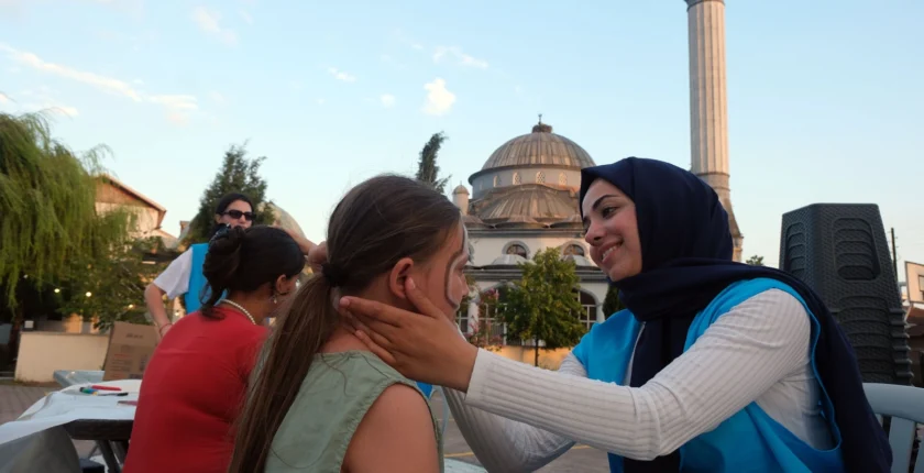 “Mahallemde Neşe Var” Bu Kez Söğütlü Yeniköy’de Çocuklarla Buluştu