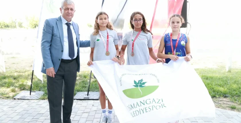 Osmangazi’de Gençleri Spora Teşvik Eden Çalışmalar Sürüyor