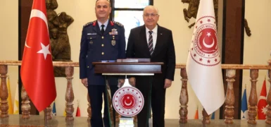 Bakan Güler, Hava Kuvvetleri Komutanı Orgeneral Dalkıran’ı Kabul Etti