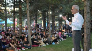 Bakan Uraloğlu, Kariyer Buluşmasında Gençlerle Bir Araya Geldi