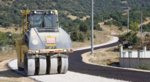 Bursa’da 5 İlçede 22 Kilometrelik Yol Yenileniyor Bursa’da 5 İlçede 22 Kilometrelik Yol Yenileniyor