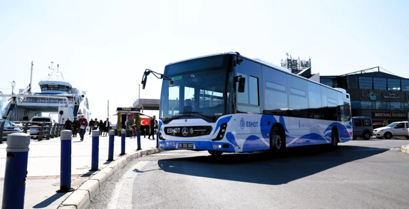 İzmir’de 30 Ağustos’ta Toplu Ulaşıma Yüzde 50 İndirim