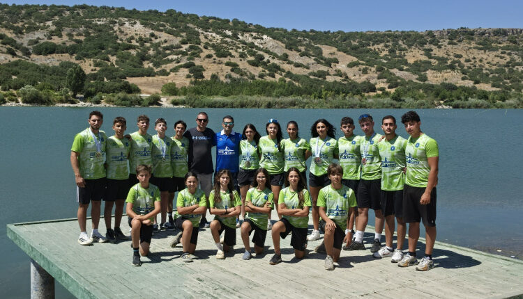 Büyükşehir Belediyespor kanocularından 12 madalya