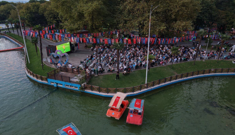 Bursa Kültürpark'ta yeşil-beyaz tek yürek