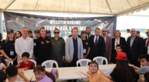 Bursa'da Zafer coşkusu gökyüzüne taşındı