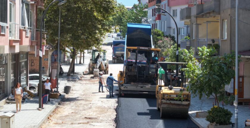 Soma Turgutalp Mahallesi ilk kez sıcak asfaltla buluşuyor