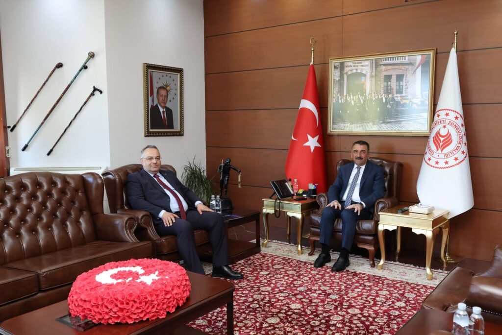 TİMBİR Genel Başkan Yardımcısı Baloğlu, Vali Hacıbektaşoğlu ile internet medyasını görüştü
