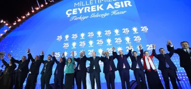 AK Parti’ye 10 yeni katılım: 3 milletvekili, 7 başkan