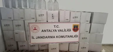 Antalya’da sahte içki şebekesine operasyon
