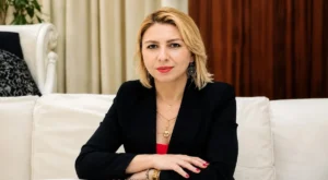 Ayten Rehimova: "Azerbaycan'ın Temel Halk Çalgıları ve Âşık Müziği"