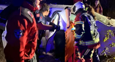 Ayvalık’ta araç yoldan çıktı: 3 yaralı