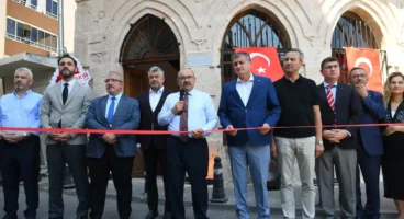 Balıkesir’de Karesi Bey Türbesi açıldı