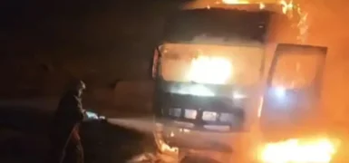 Belen’de seyir halindeki TIR’da yangın çıktı