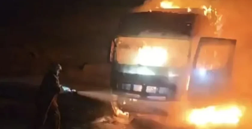 Belen’de seyir halindeki TIR’da yangın çıktı