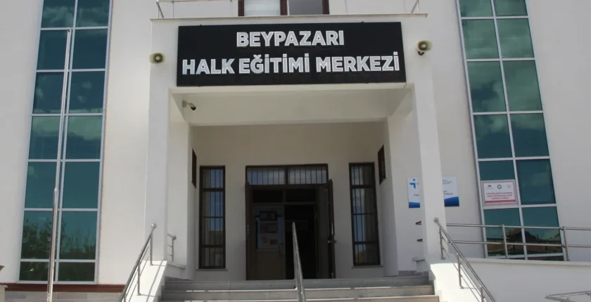 Beypazarı Halk Eğitim Merkezi, okul taşıtları personel eğitimi kursunun başlatılacağını duyurdu