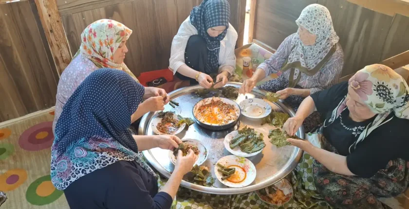Beypazarı’nda düğün hazırlıkları imece usulüyle sürüyor