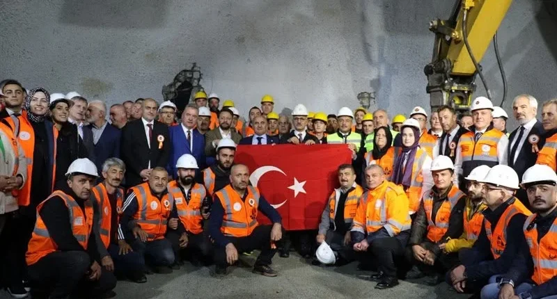 Çamlıhemşin Tüneli açılıyor, Ayder’e ulaşım 20 dakika