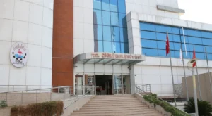 Çiğli Belediye Başkanı Yıldız’ın makam aracına silahlı saldırı!