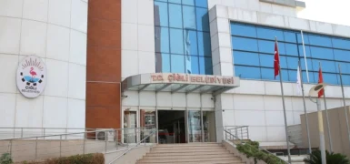 Çiğli Belediye Başkanı Yıldız’ın makam aracına silahlı saldırı!