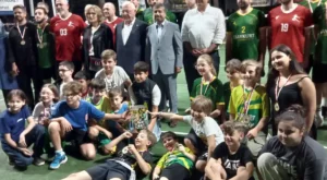 Düzce’de Bayramcı Voleybol Turnuvası “Tahirağa-Hey Kafkas” final maçını 2 bin 500 kişi izledi