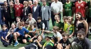 Düzce’de Bayramcı Voleybol Turnuvası “Tahirağa-Hey Kafkas” final maçını 2 bin 500 kişi izledi