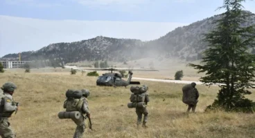 Eğirdir’de komandoların zorlu eğitimi tamamlandı