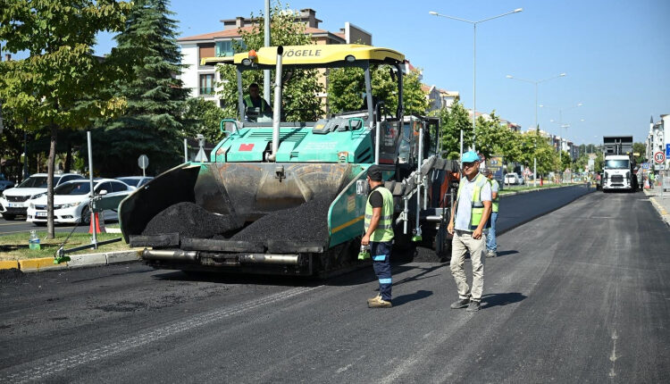 Balıkesir Altıeylül’de Savaştepe Caddesi modern yüzüne kavuştu
