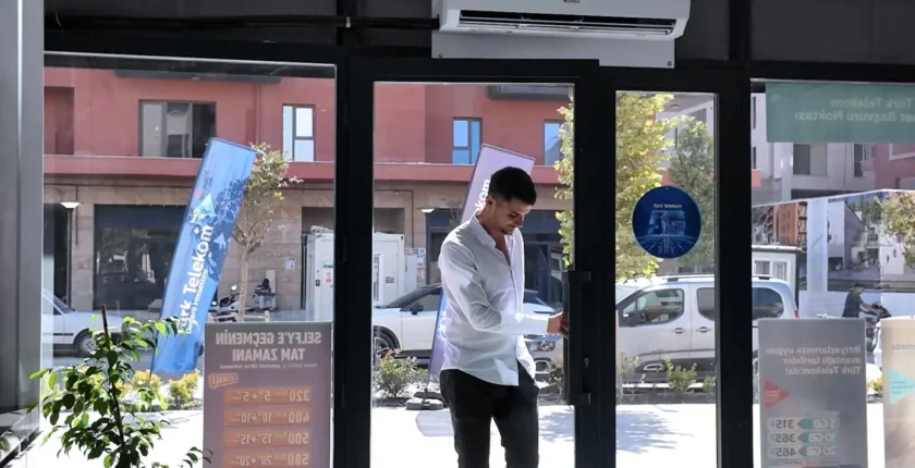 Hatay’da hayatın sesi yeniden yükseliyor: Esnaf kepenk açtı