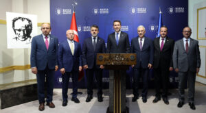 Bakan Bayraktar’dan Bursa’da enerji mesaisi