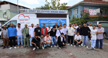 İzmit Belediyesi, umre yolcularını yalnız bırakmadı