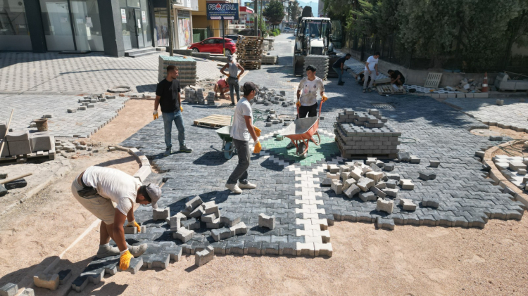 İzmit'te SEDAŞ çalışması ardından yollar yenilendi