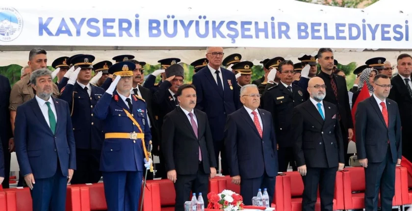 Kayseri Büyükşehir'den 30 Ağustos için özel tören Kayseri Büyükşehir'den 30 Ağustos için özel tören