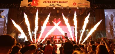 Keçiören’de 30 Ağustos coşkusu meydanlara sığmadı