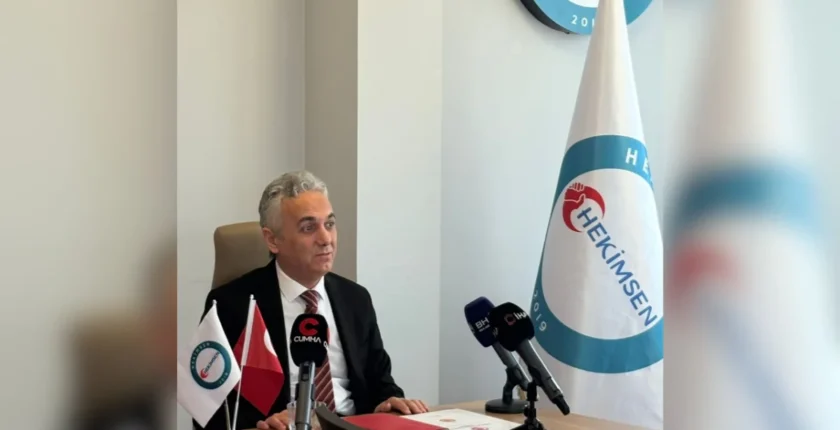 Kurban’dan 30 Ağustos’ta hekimlere mesaj: Bu ülkenin hekimleri de Cumhuriyet’in stratejik gücüdür