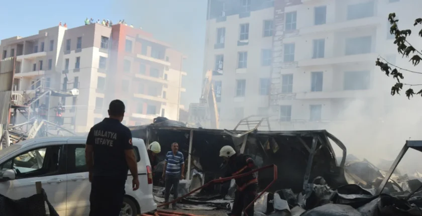 Malatya’da şantiye yatakhanesinde yangın