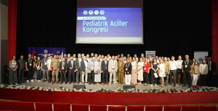Malatya’da Türkiye’nin ilk ECMO kursu gerçekleştirildi Malatya’da Türkiye’nin ilk ECMO kursu gerçekleştirildi